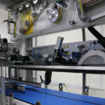 Automatic handle applicators